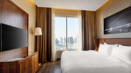 Radisson Blu Hotel, Dubai Canal View, Дубай